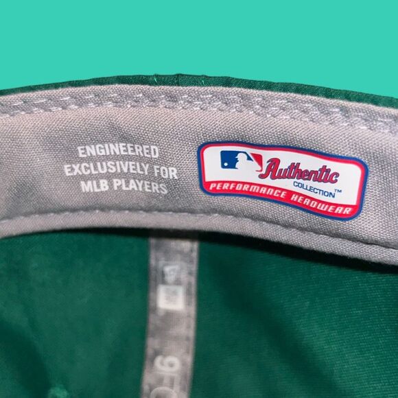 2018 New Era Minnesota Twins Green St Patricks Day Logo Adjustable Baseball Hat - Picture 10 of 12